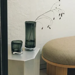 HADELAND GLASSVERK AS Vaser-SINE VASE RØKGRÅ Røkgrå