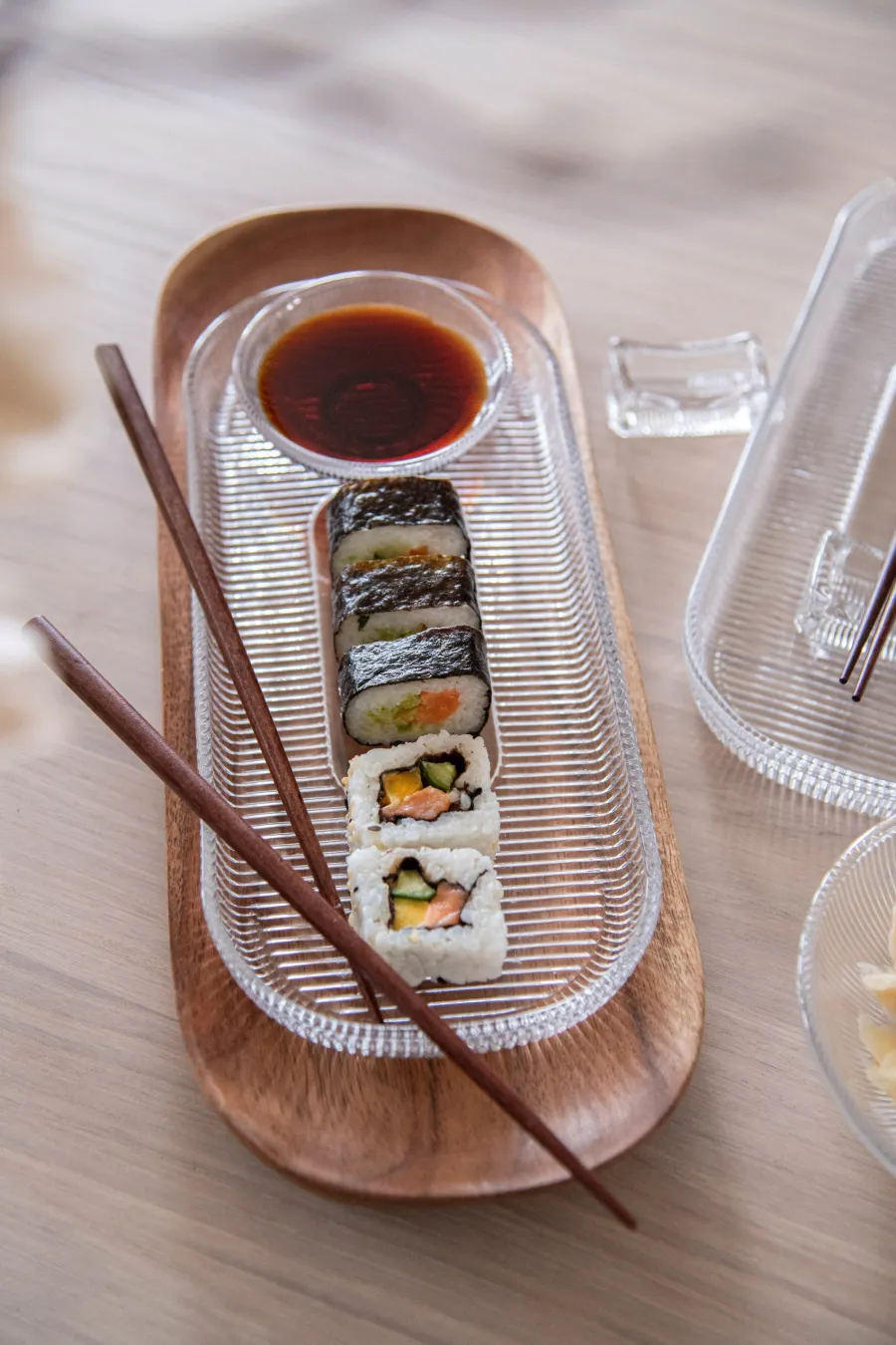 HADELAND GLASSVERK Tallerken Og Servise-SIRI SUSHISETT 2 PERS 8 DELER KLAR